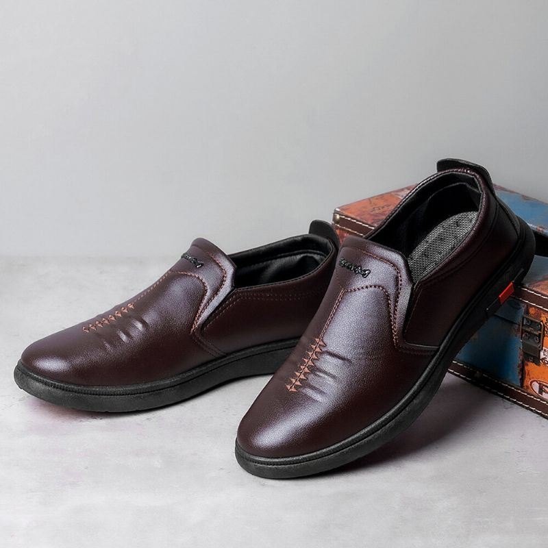 Slip-on For Menn Som Kan Brukes Til Hverdags For Forretningssko